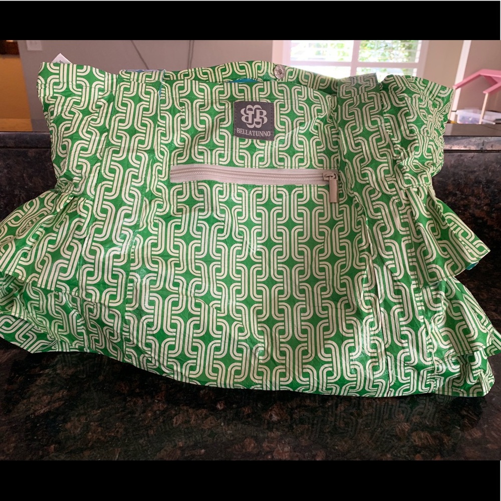 Never used Bella Tunno shift sack peplum tote bag